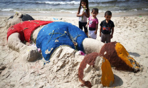 Beach tribute to Aylan Kurdi on the Gaza Strip. 